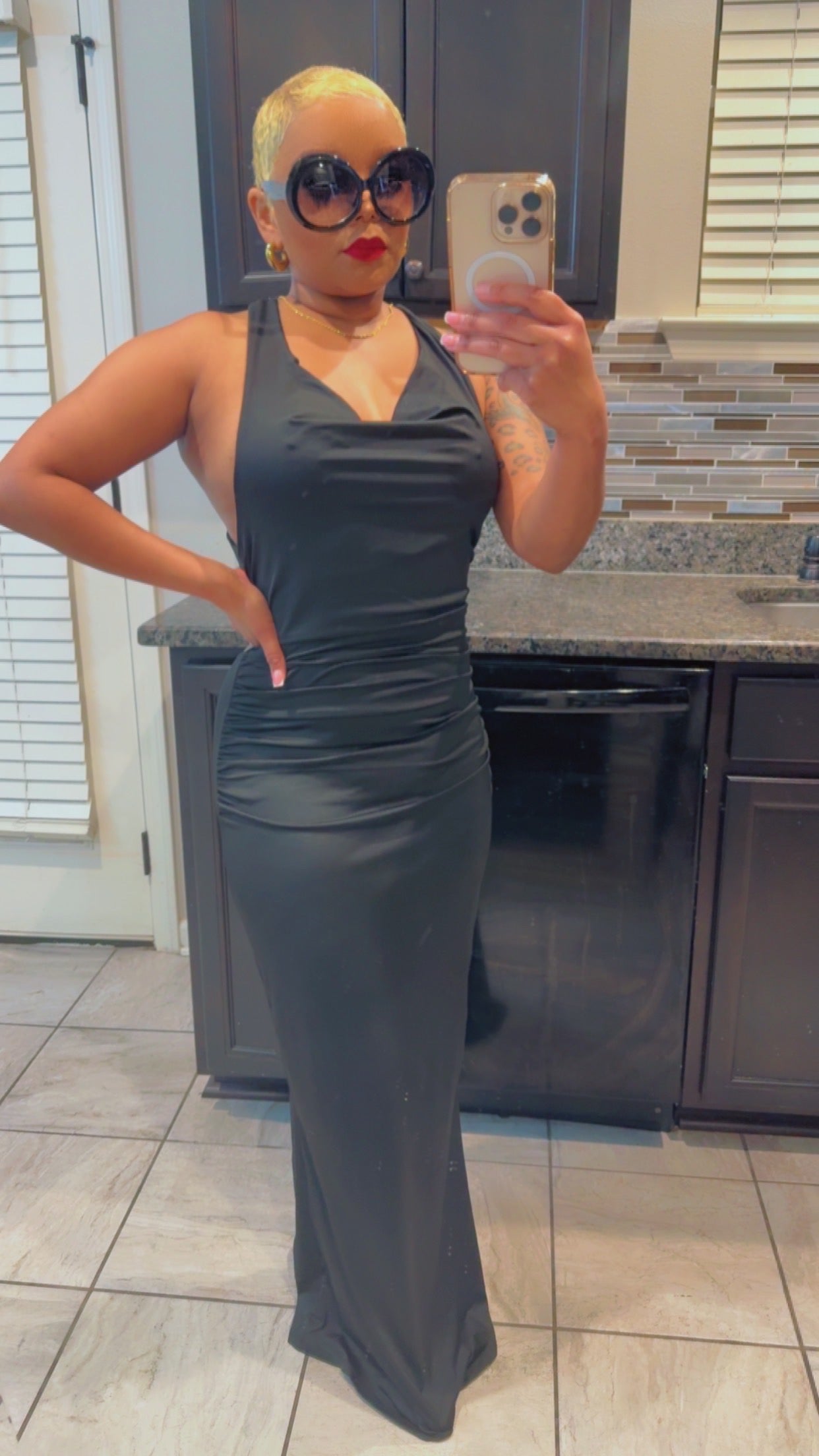 Drop it Low (Black)