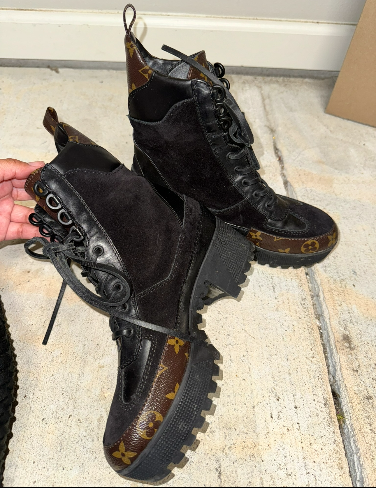 LV Combat Boots (Size 37.5)