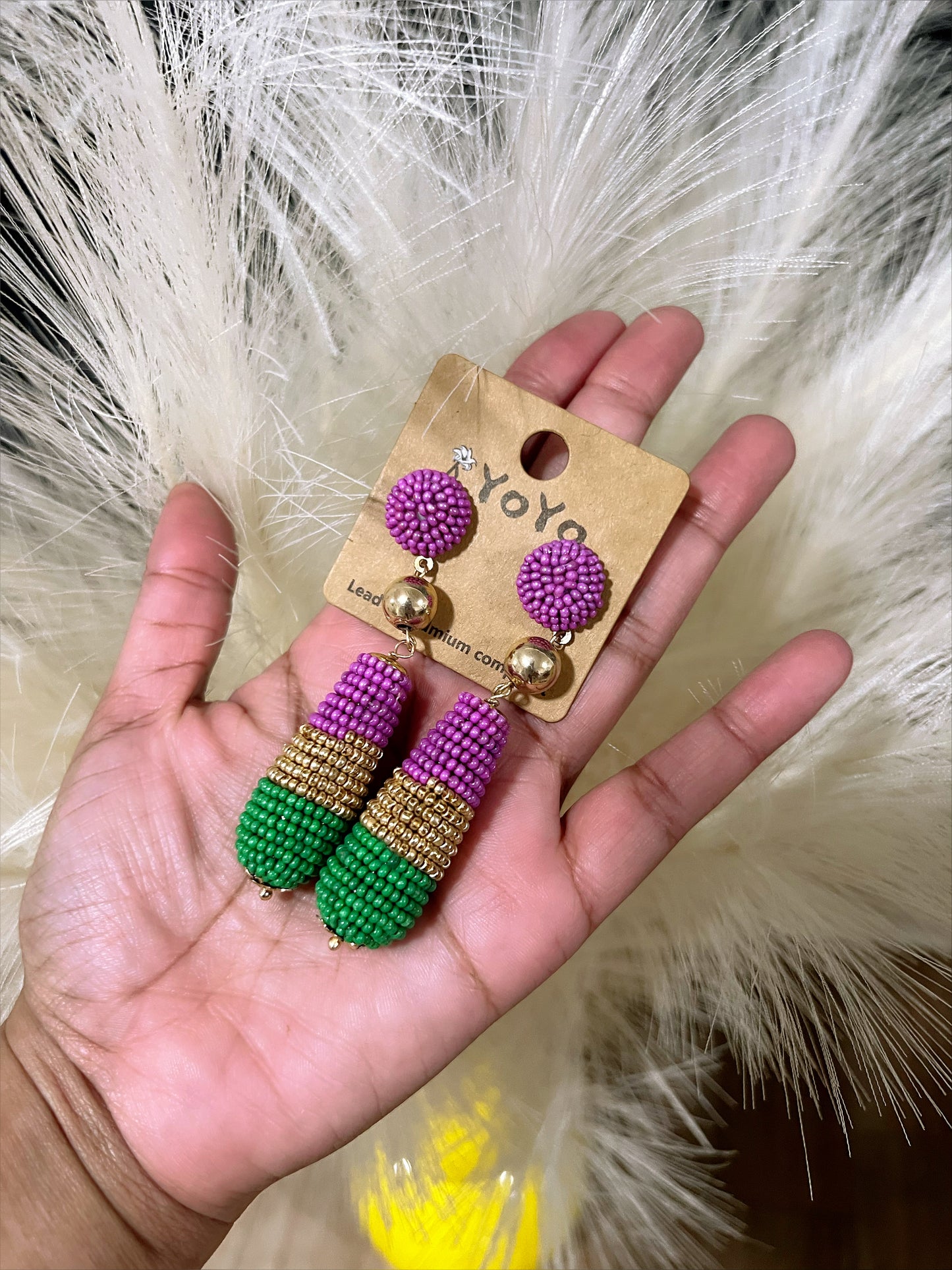 Earrings:Balcony