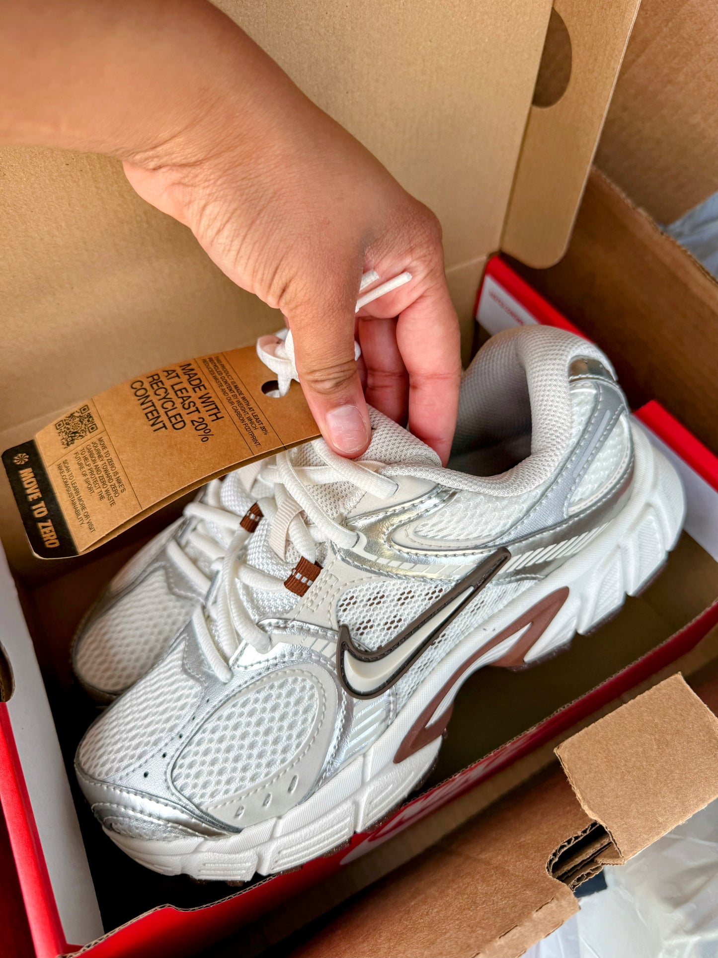 NIKE V5 RNR (Size 5.5)