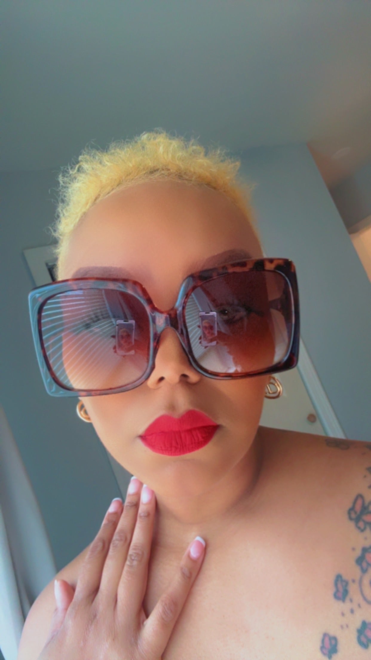 Sunnies|Bola