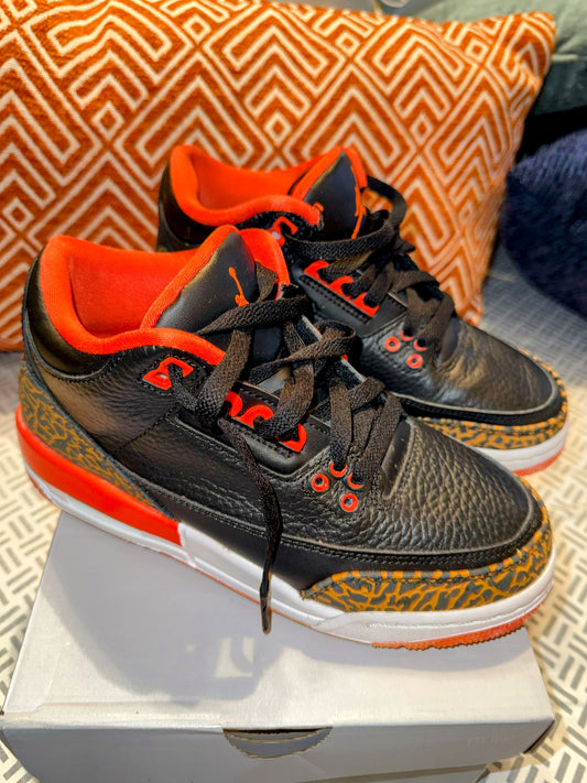 Jordans Kumquat (Size 5.5)
