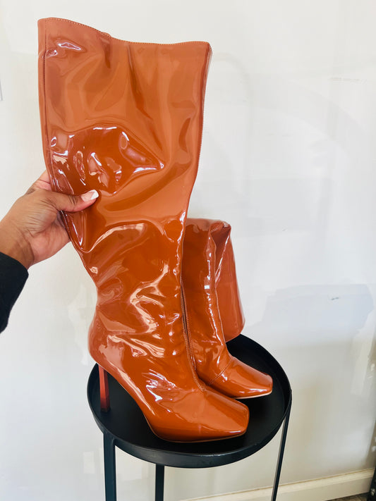Carmel Boots (Size 7)