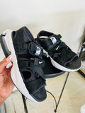 Nike Runners (Size 7)