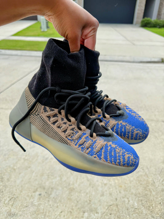 Yeezy Knit Sneakers (Size 5.5)